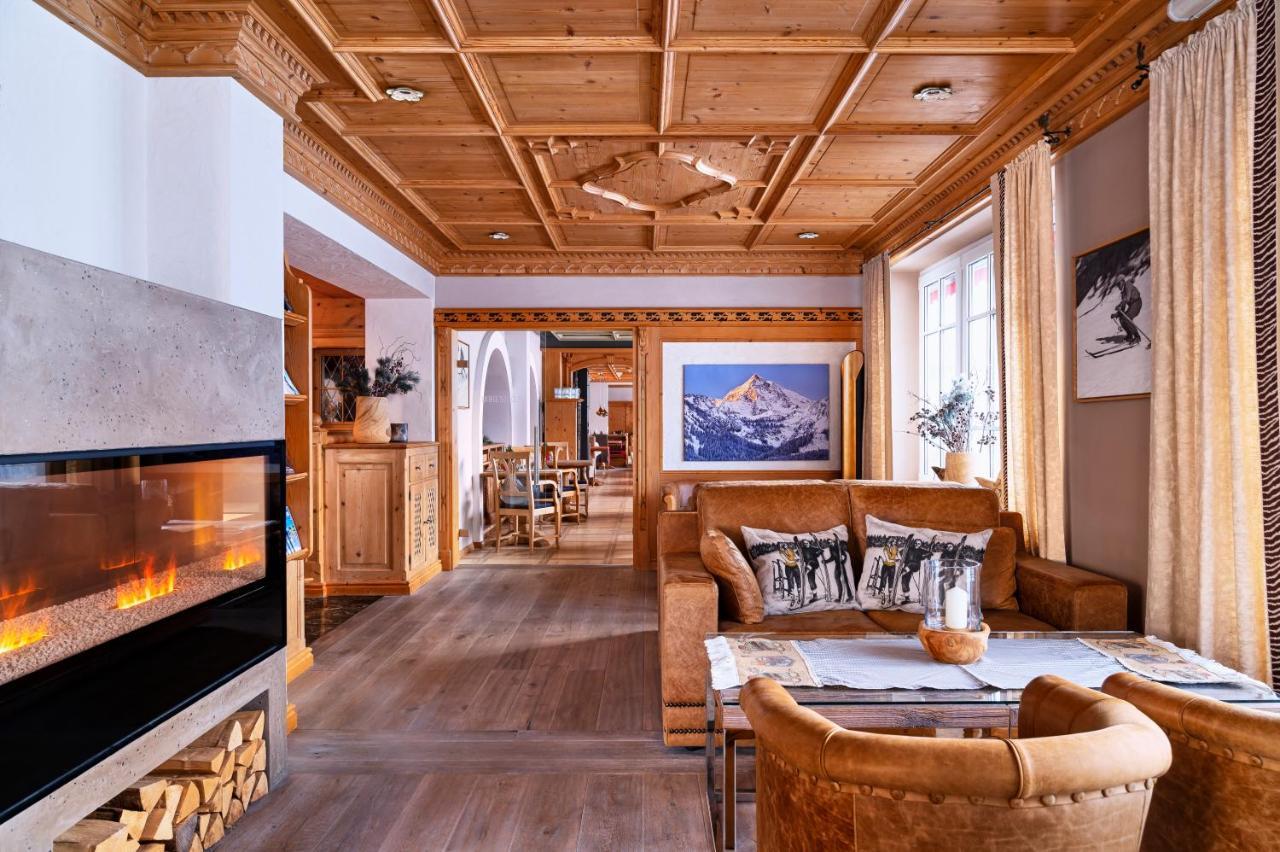 Hotel Hohenfels タンハイム エクステリア 写真