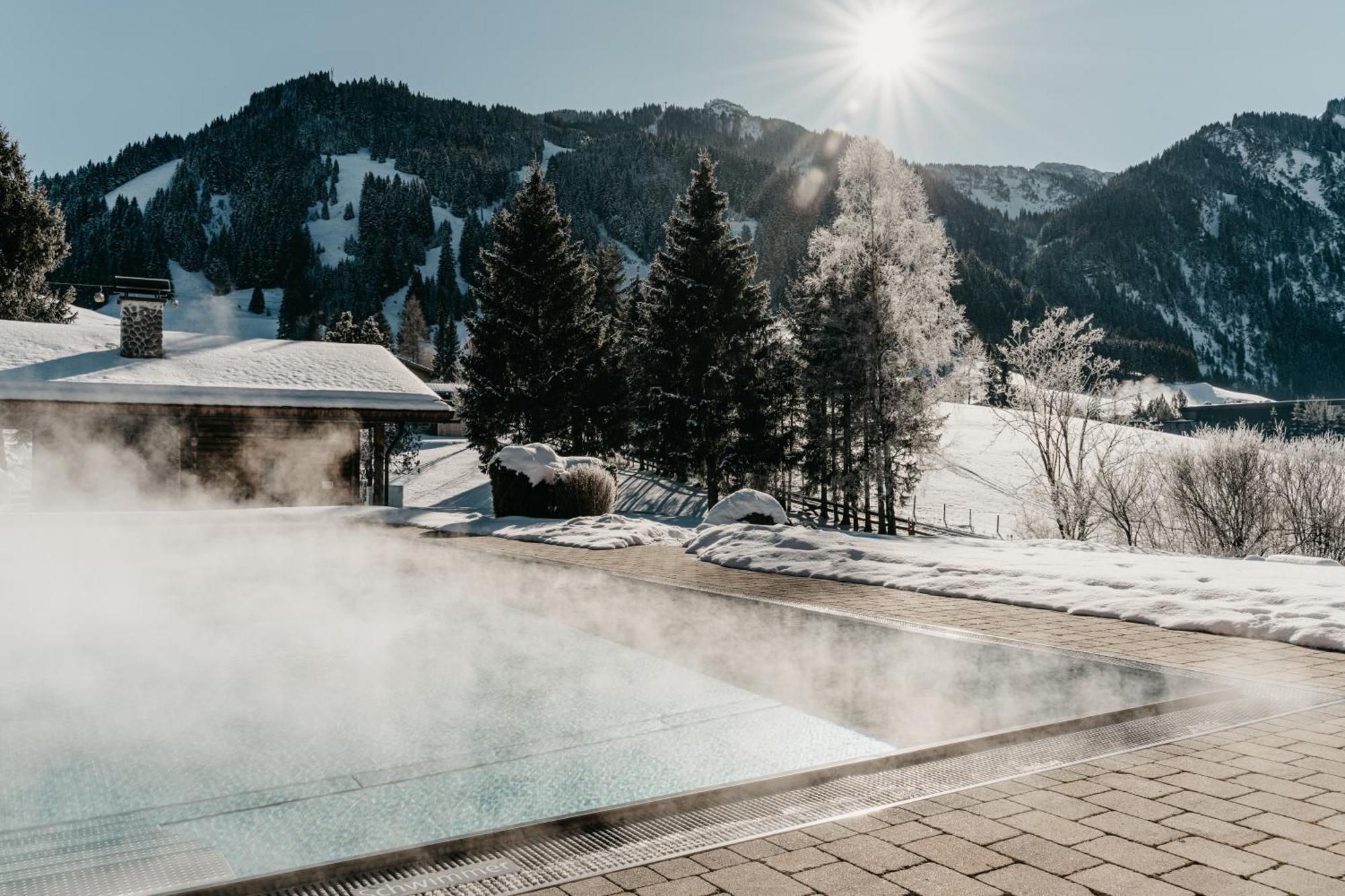 Hotel Hohenfels タンハイム エクステリア 写真