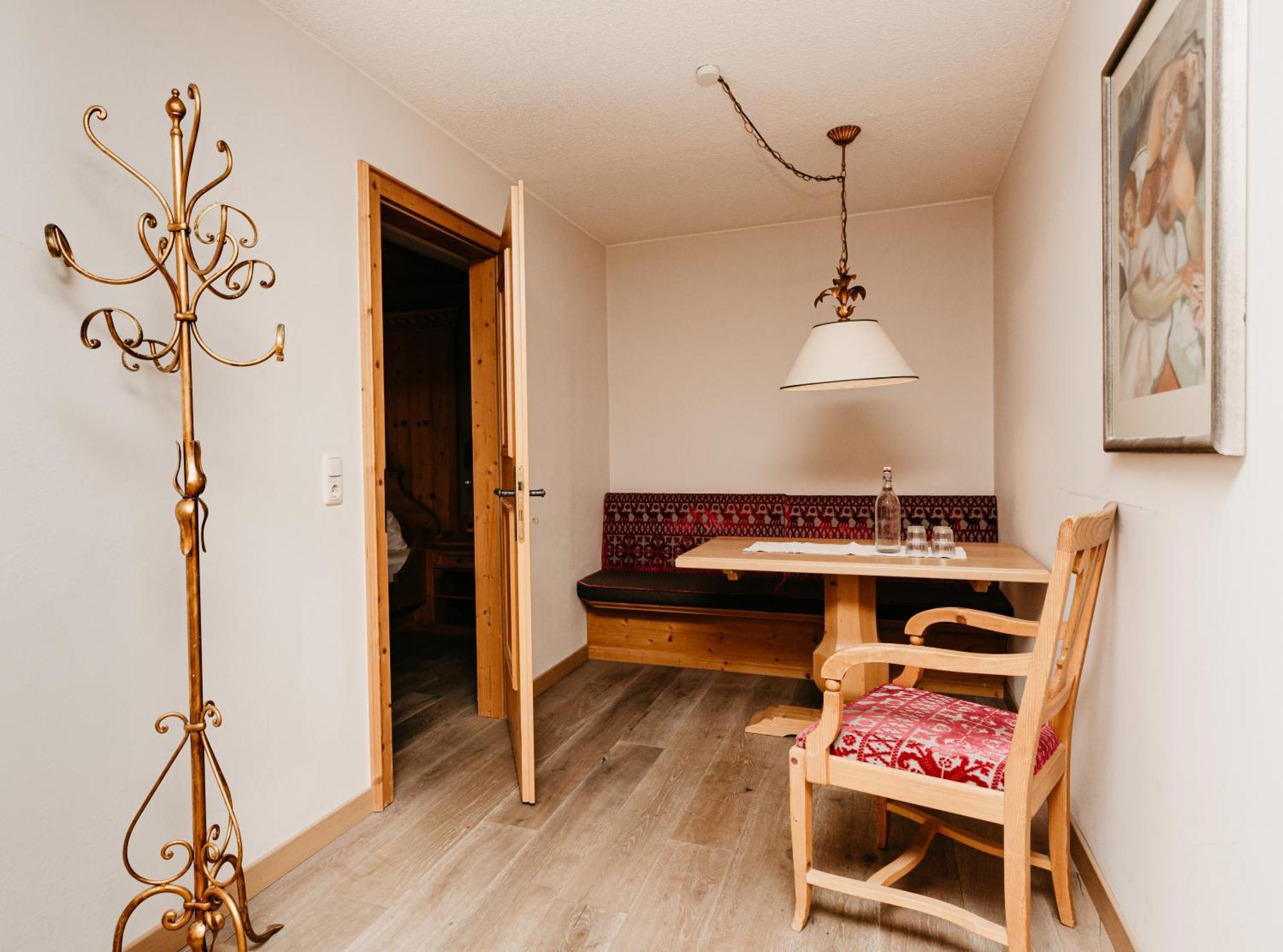 Hotel Hohenfels タンハイム エクステリア 写真