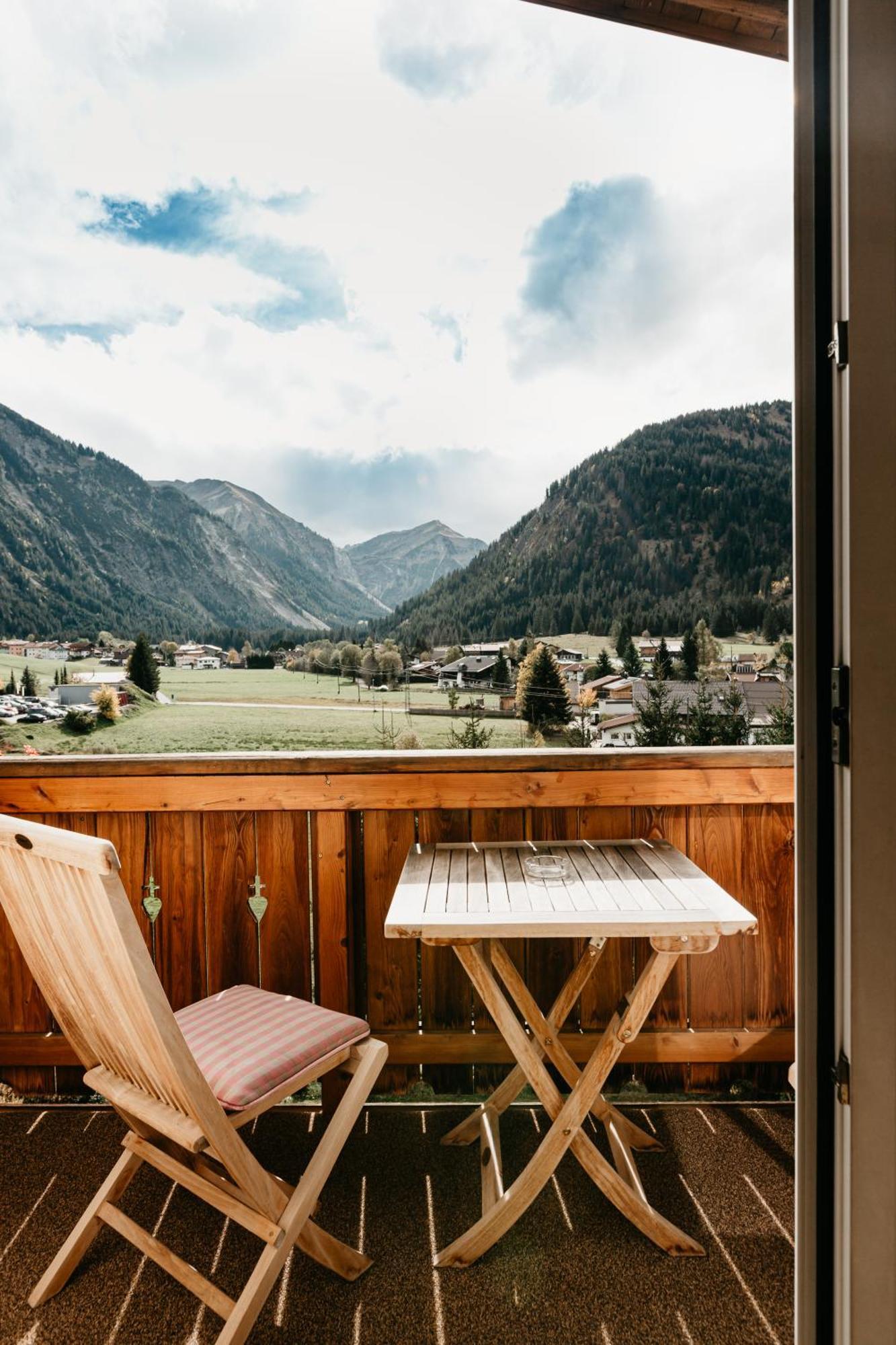 Hotel Hohenfels タンハイム エクステリア 写真